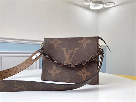 louis vuitton cosmetic bolso|carteras louis vuitton.